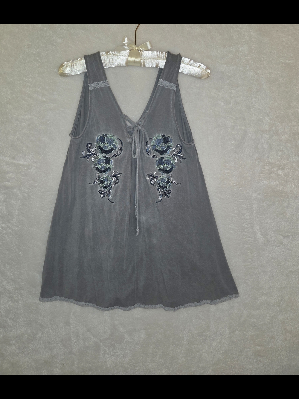 POL Tank Top Blouse Washed Out Black Gray Floral Embroidery Boho-Chic Sz M